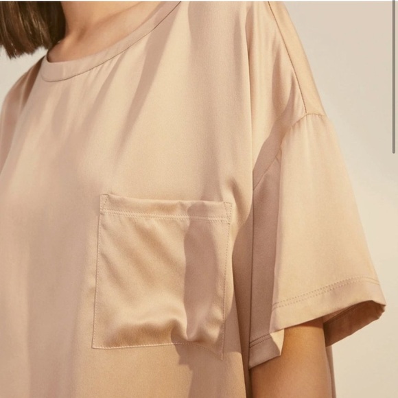 ❌SOLD❌Lunya Washable Silk Tee Pant Set in Otium Tan - Picture 3 of 9